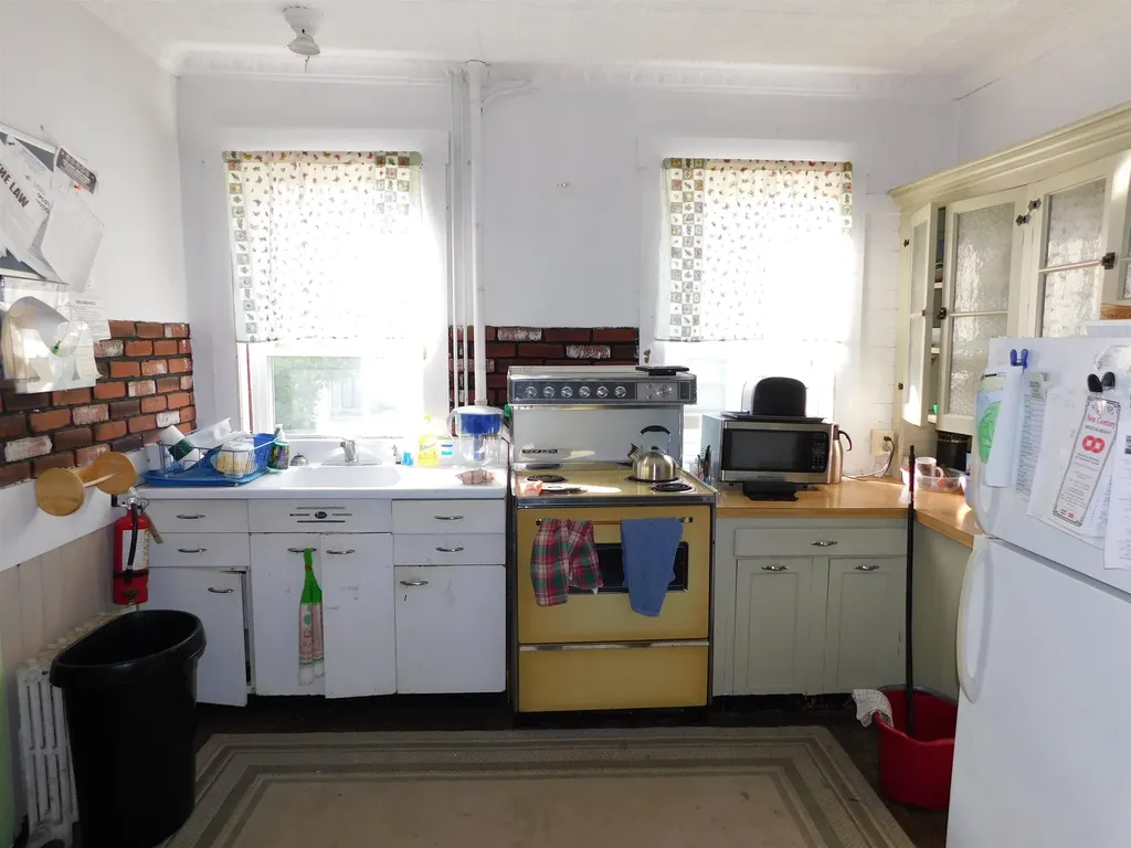 79 Central Street Haverhill NH 03785