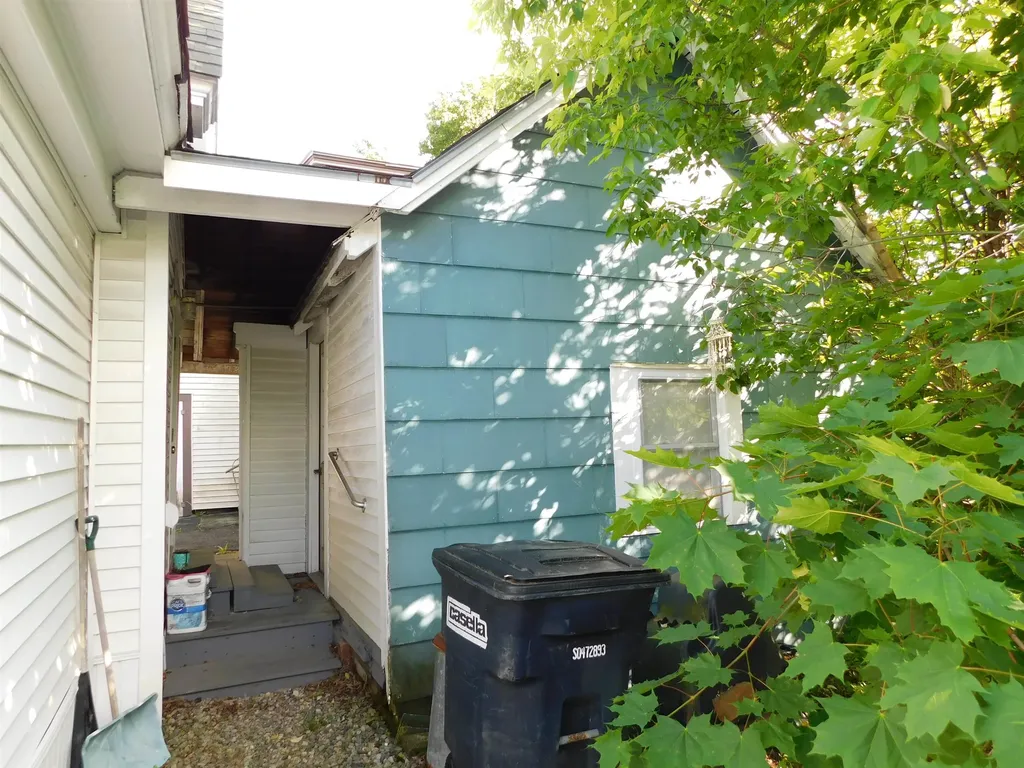 79 Central Street Haverhill NH 03785