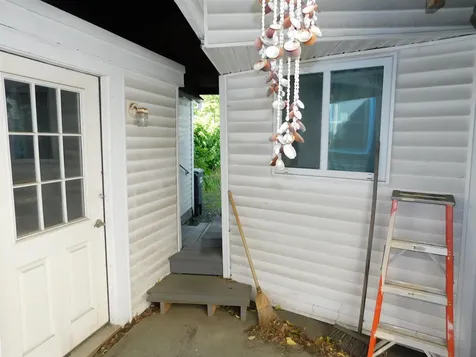 79 Central Street Haverhill NH 03785