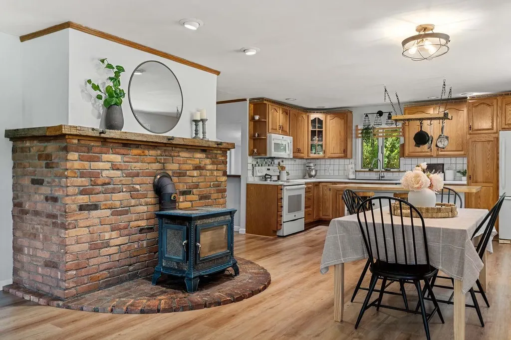 10 Cove Street Goffstown NH 03045