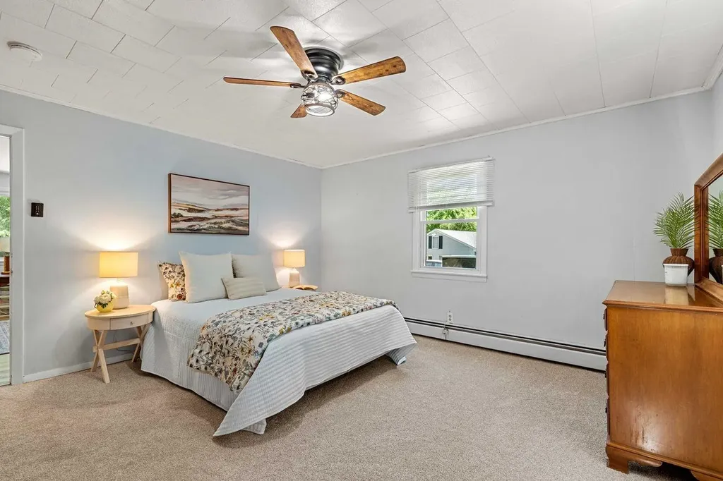 10 Cove Street Goffstown NH 03045