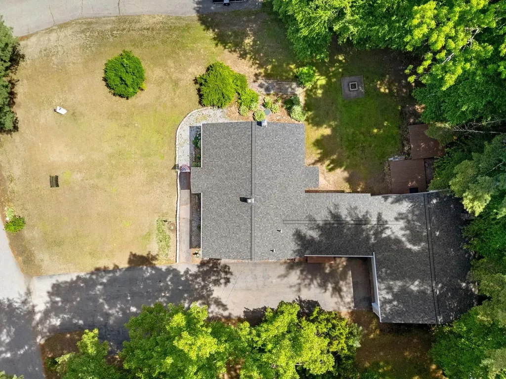 10 Cove Street Goffstown NH 03045