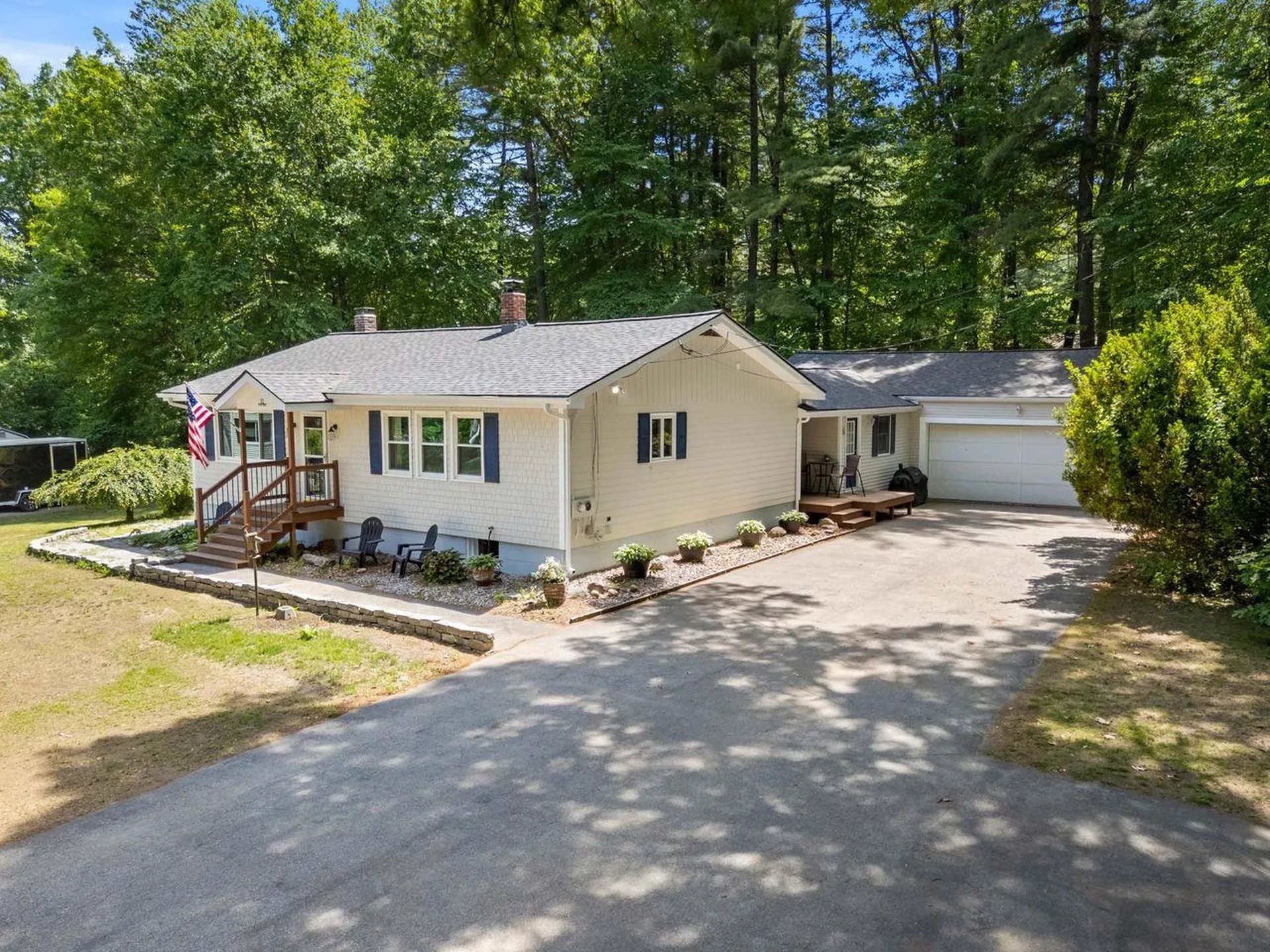10 Cove Street Goffstown NH 03045