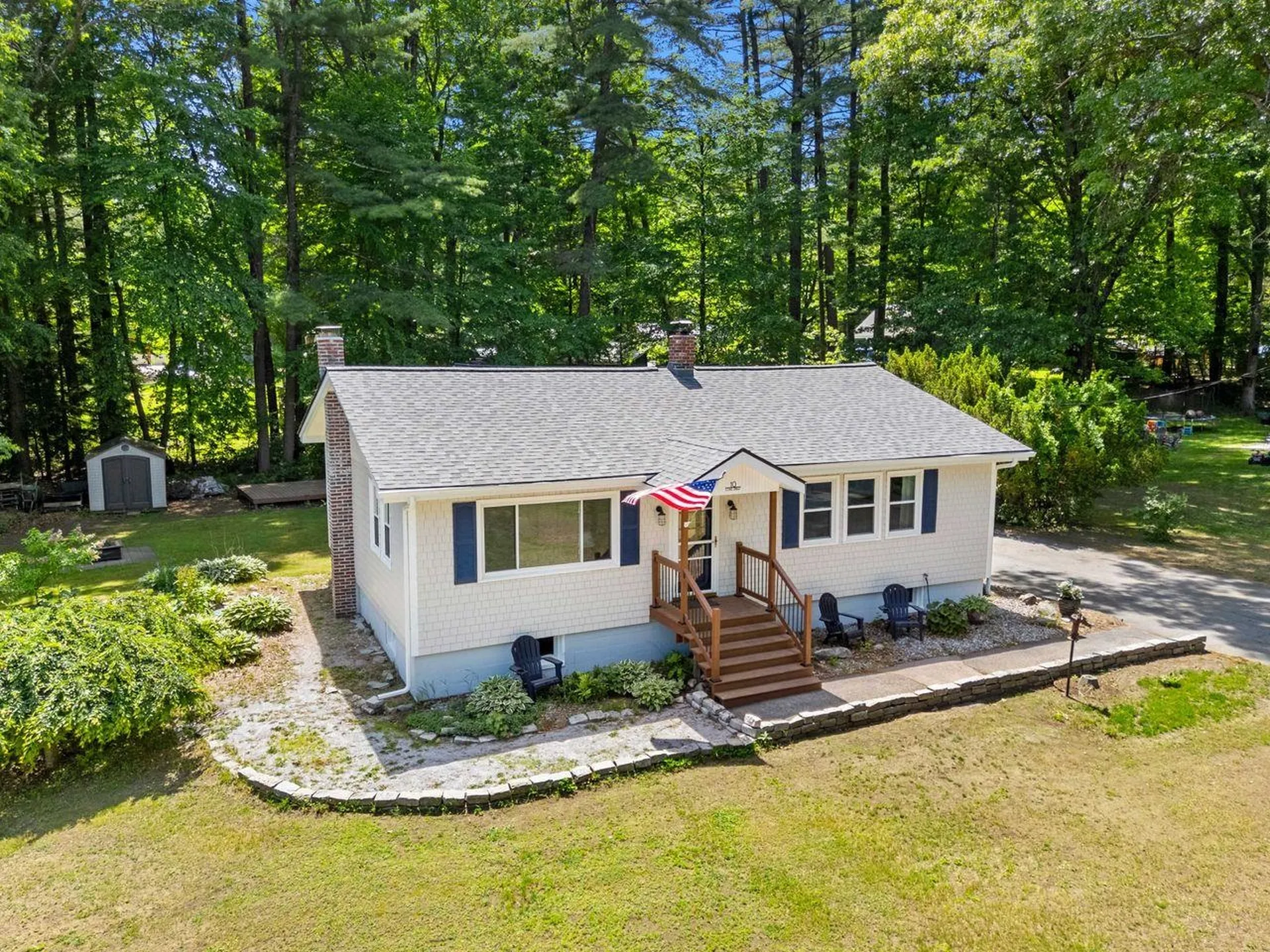 10 Cove Street Goffstown NH 03045