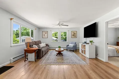 10 Cove Street Goffstown NH 03045