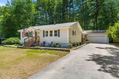 10 Cove Street Goffstown NH 03045