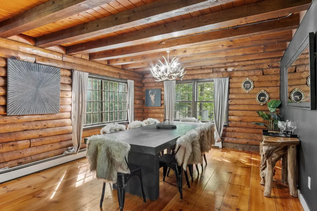 77 Whitehouse Circle Campton NH 03223