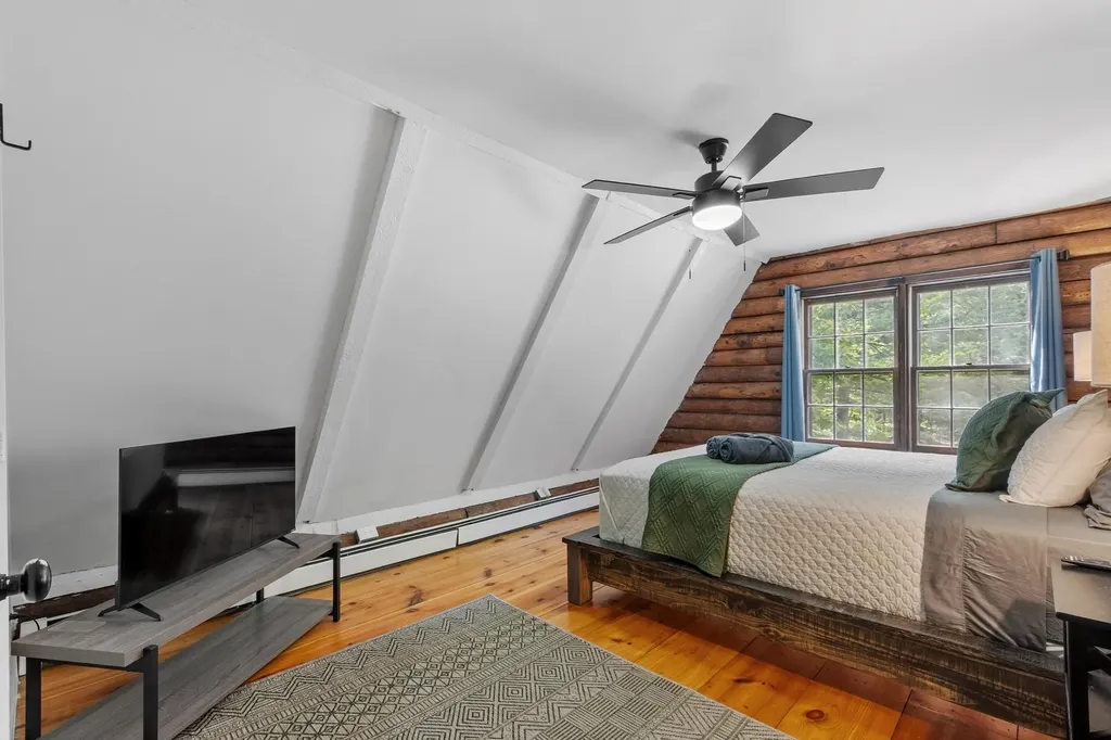 77 Whitehouse Circle Campton NH 03223