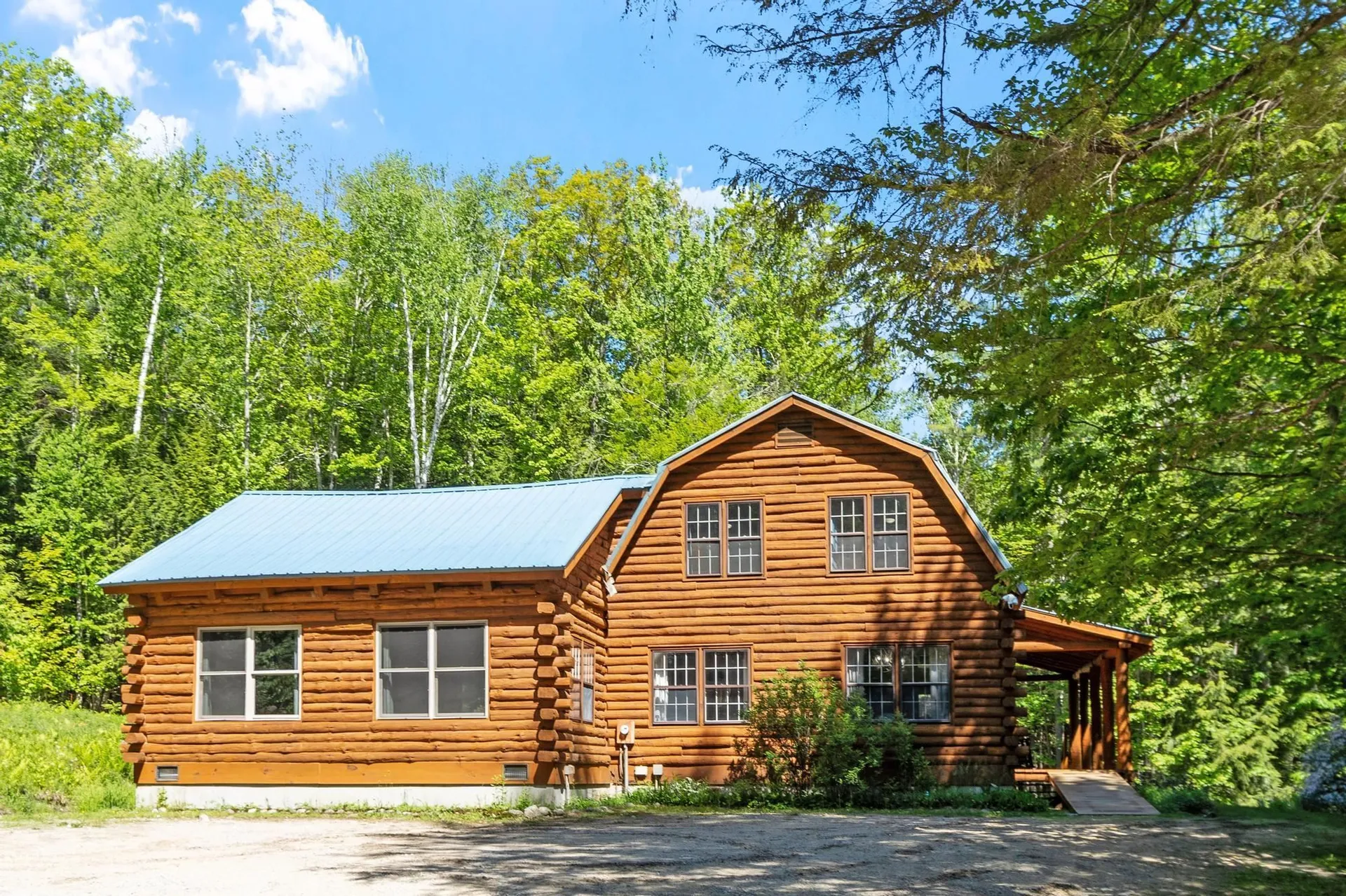 77 Whitehouse Circle Campton NH 03223