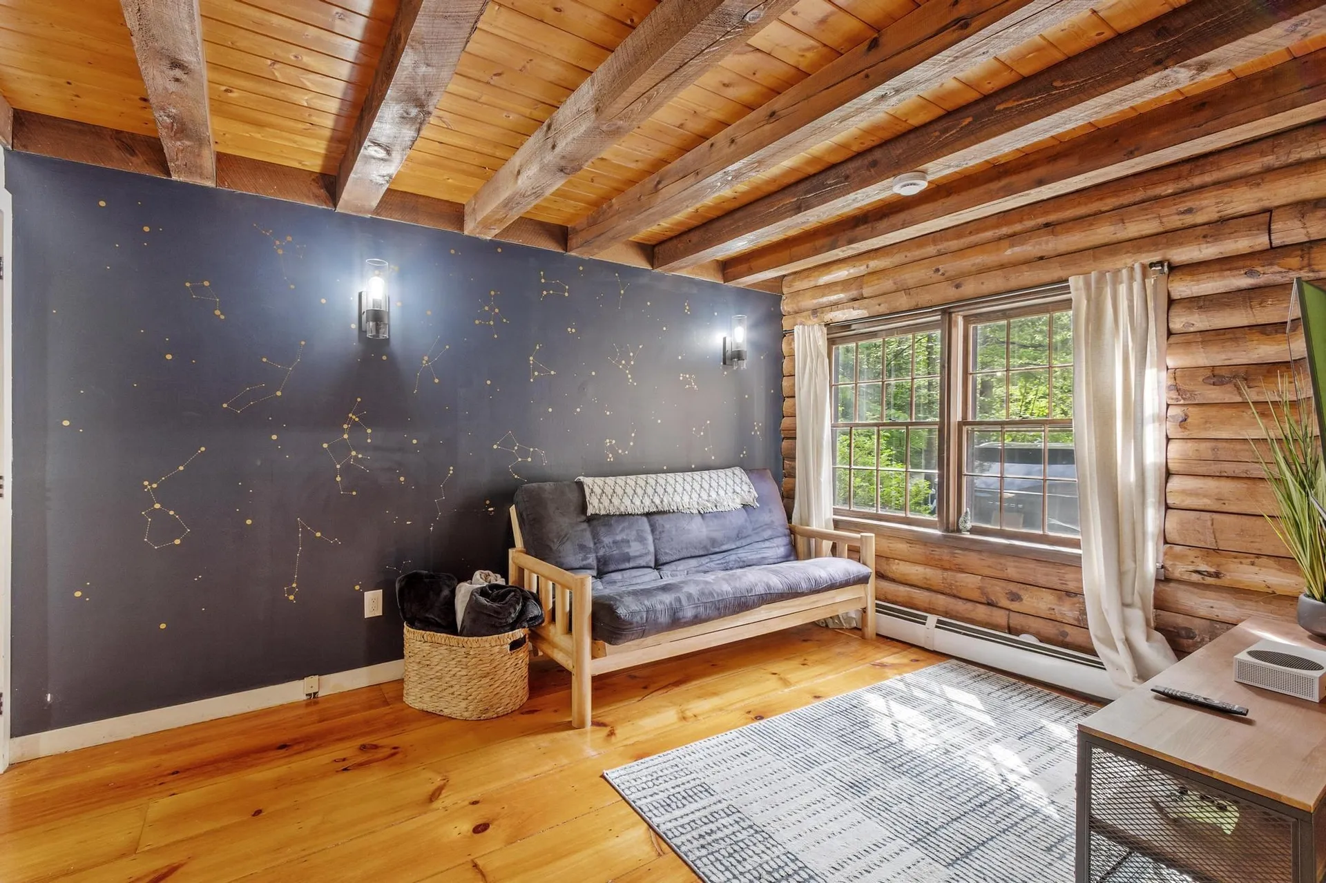 77 Whitehouse Circle Campton NH 03223