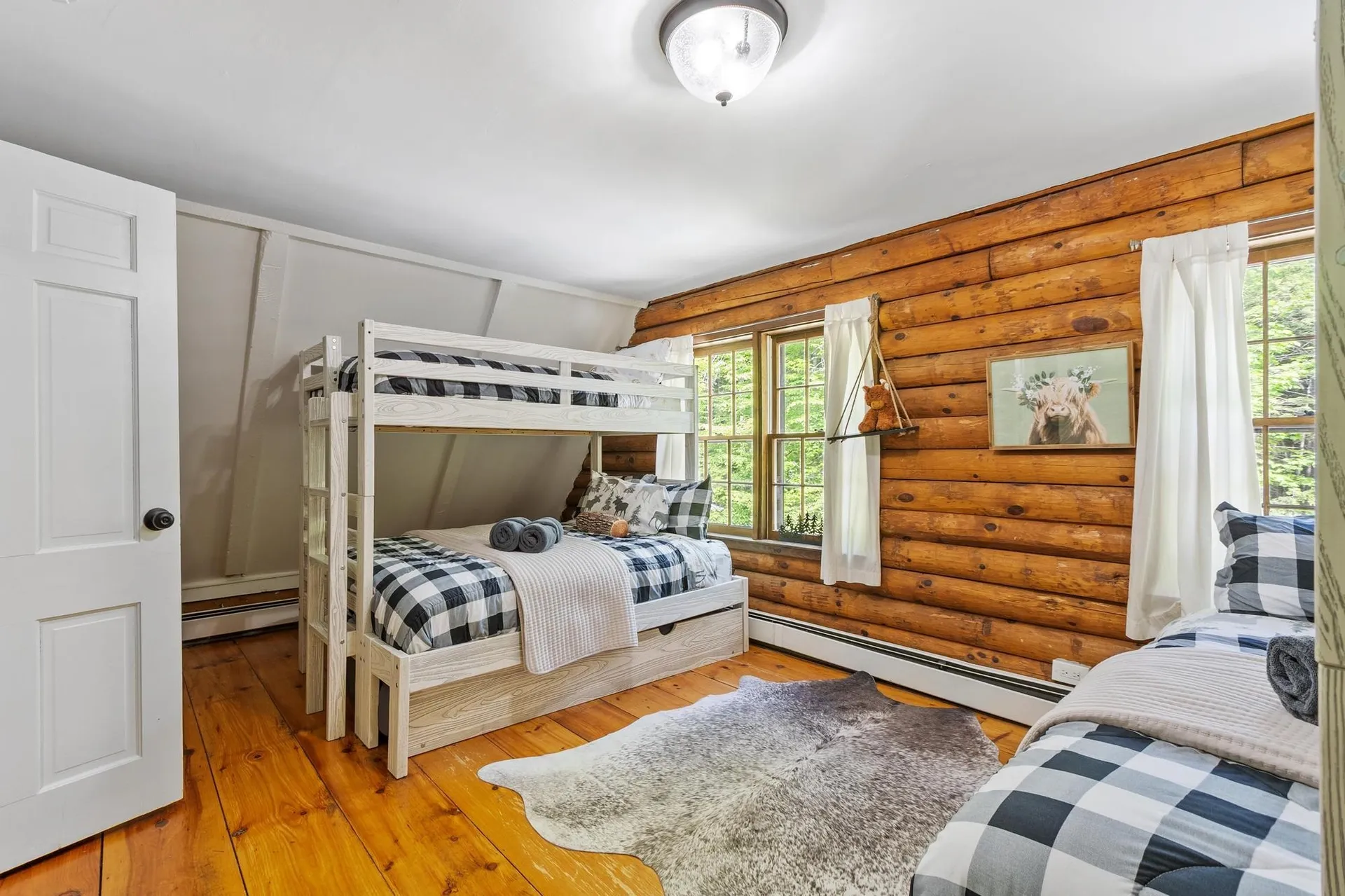 77 Whitehouse Circle Campton NH 03223
