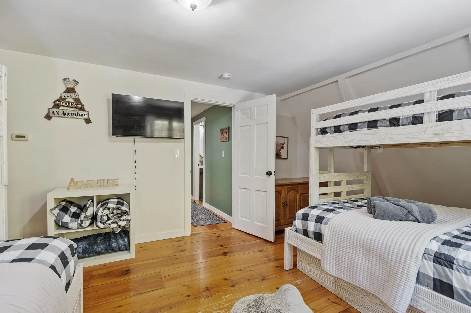 77 Whitehouse Circle Campton NH 03223