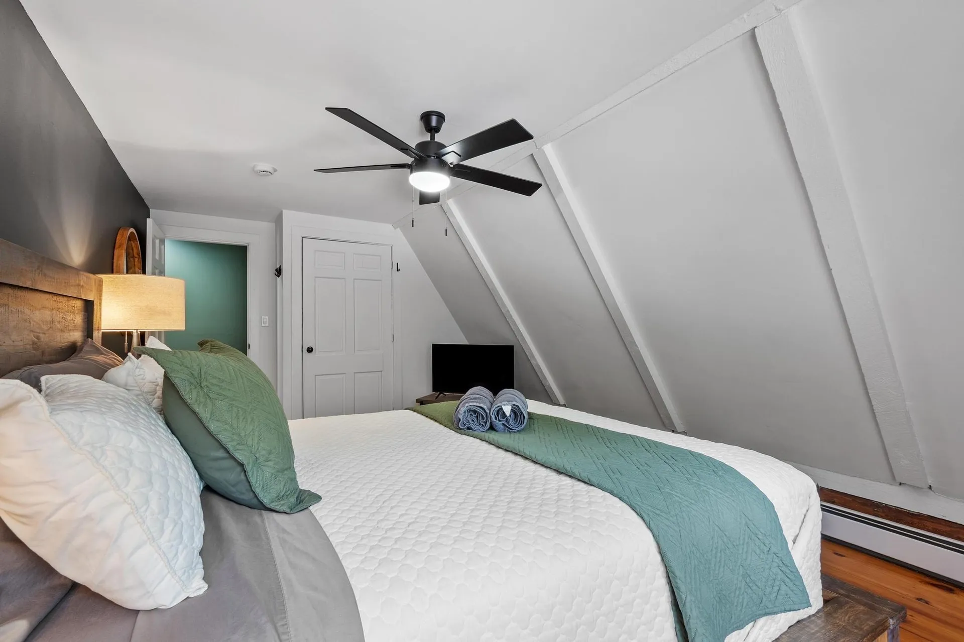 77 Whitehouse Circle Campton NH 03223