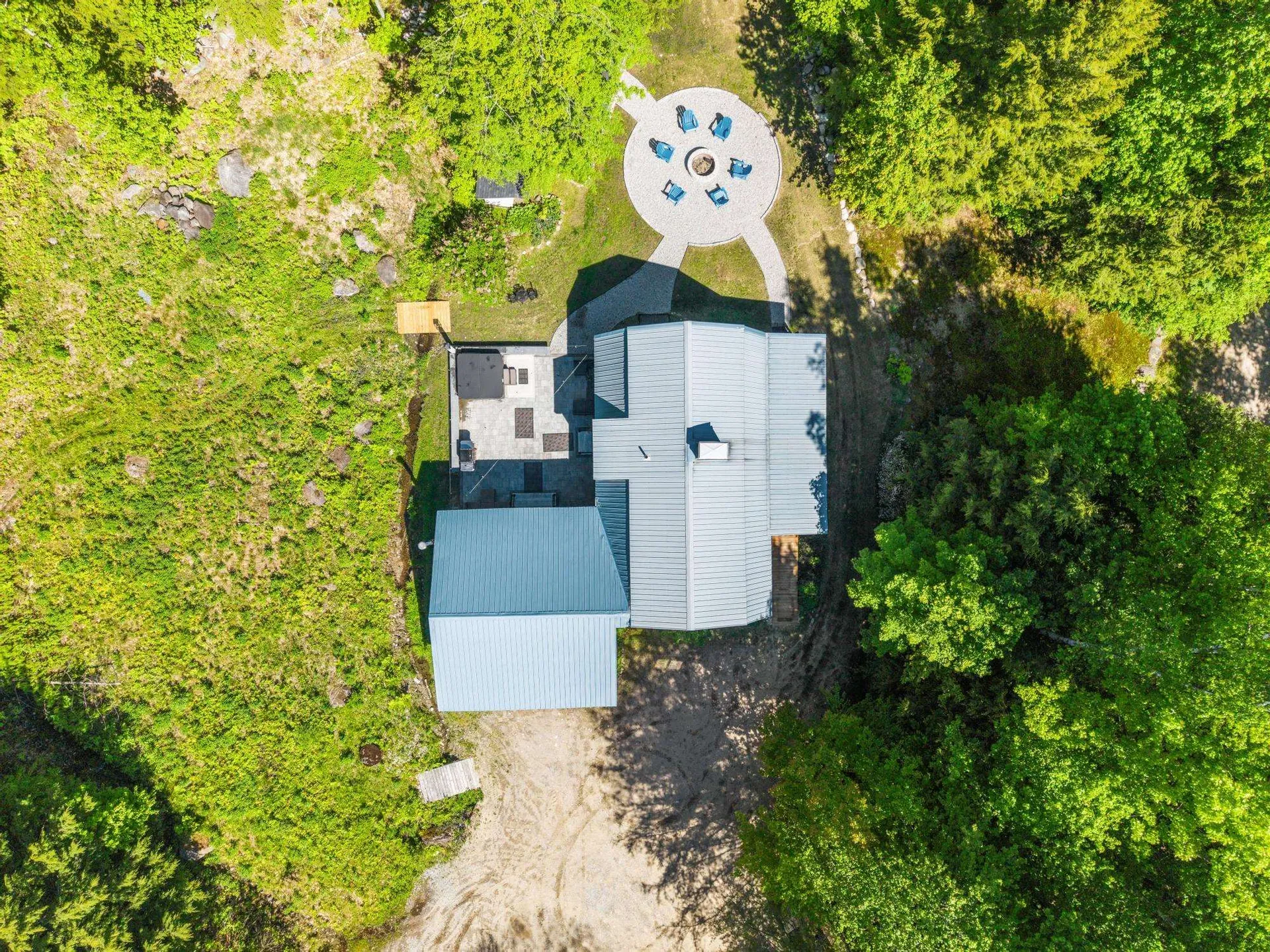 77 Whitehouse Circle Campton NH 03223
