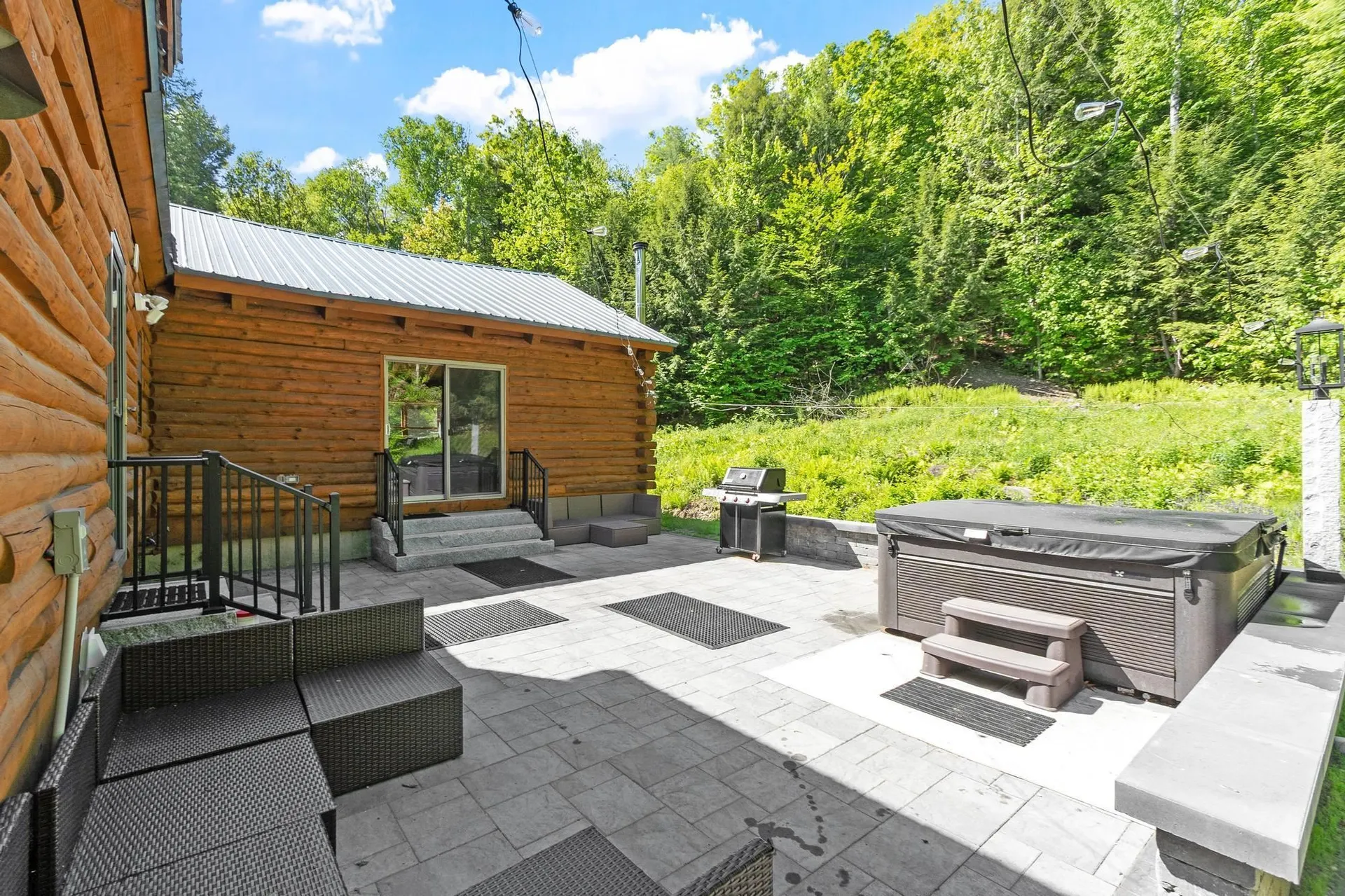 77 Whitehouse Circle Campton NH 03223