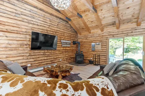 77 Whitehouse Circle Campton NH 03223