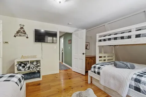 77 Whitehouse Circle Campton NH 03223