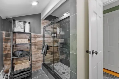 77 Whitehouse Circle Campton NH 03223