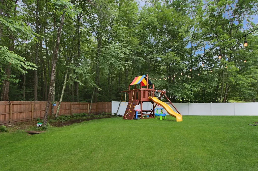 14 Jennifer Drive Concord NH 03301
