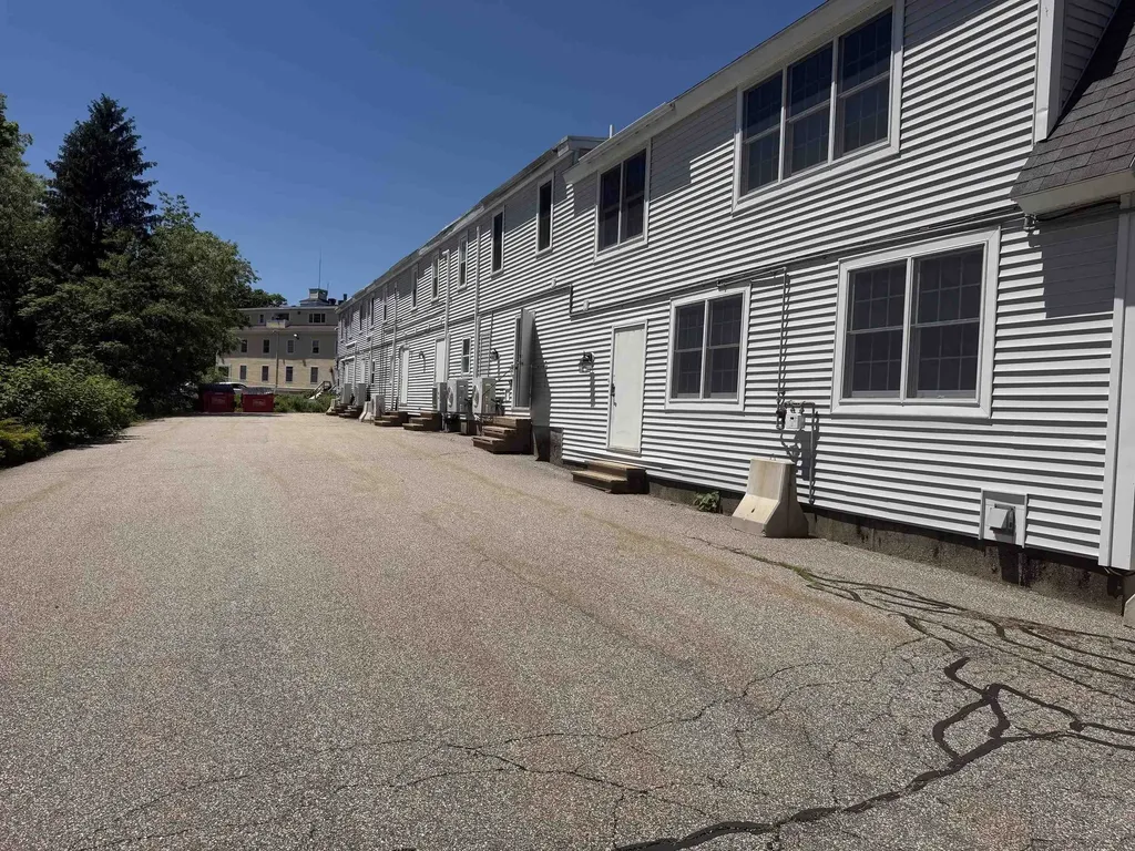 87 Lafayette Road Hampton Falls NH 03844