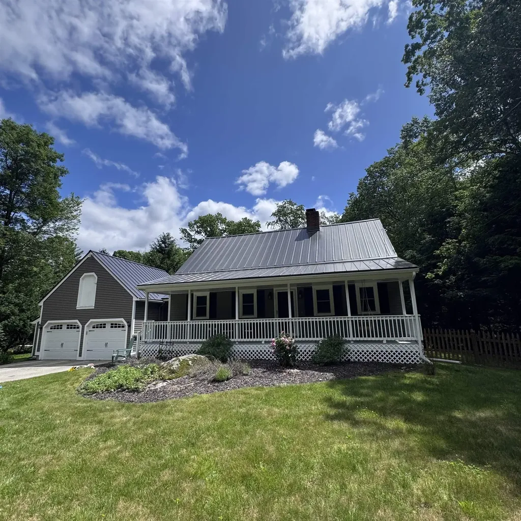 44 Stowell Road Bedford NH 03110