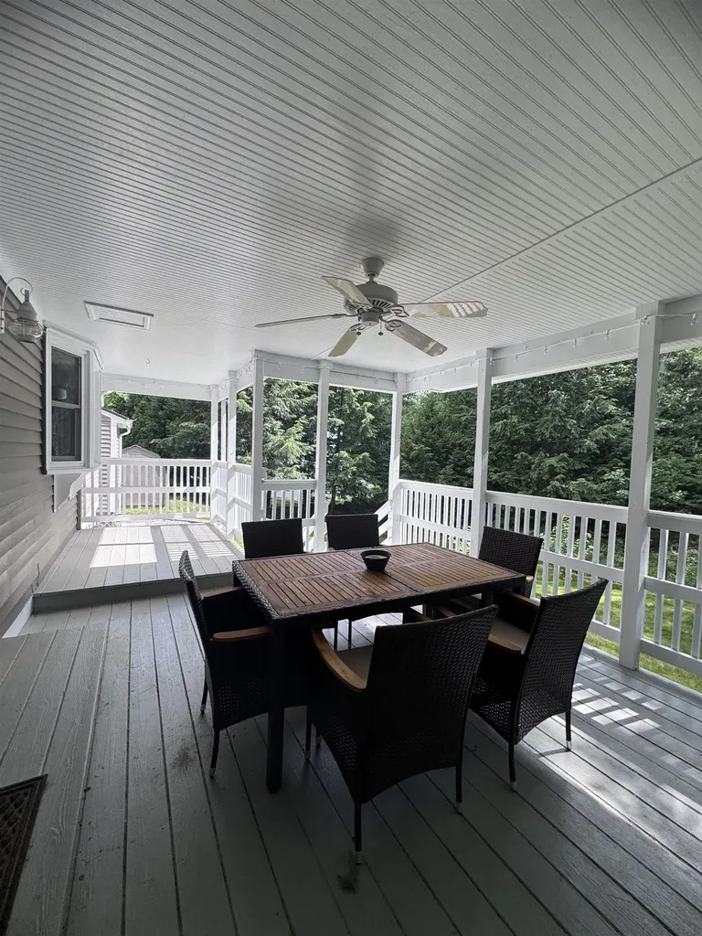 44 Stowell Road Bedford NH 03110