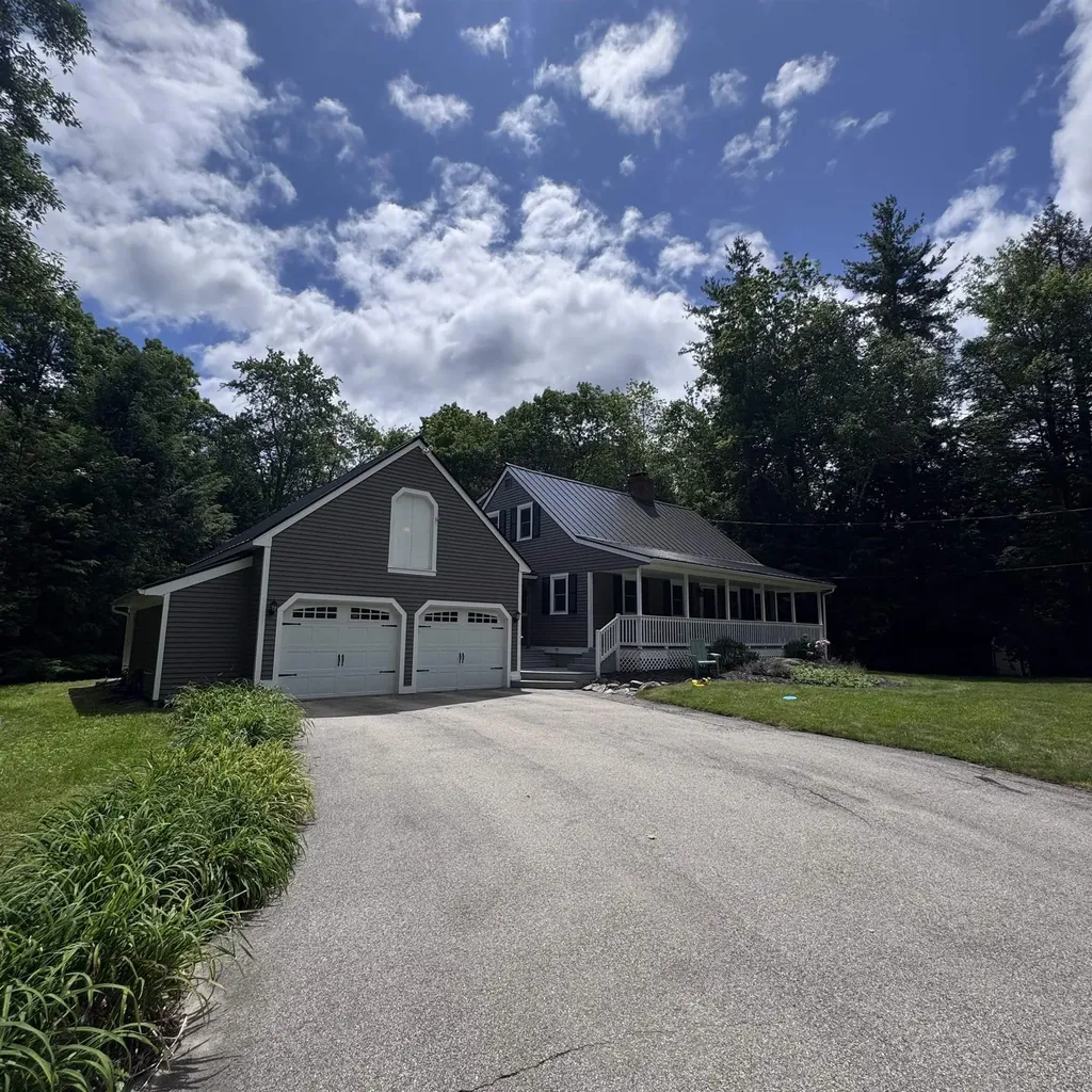 44 Stowell Road Bedford NH 03110