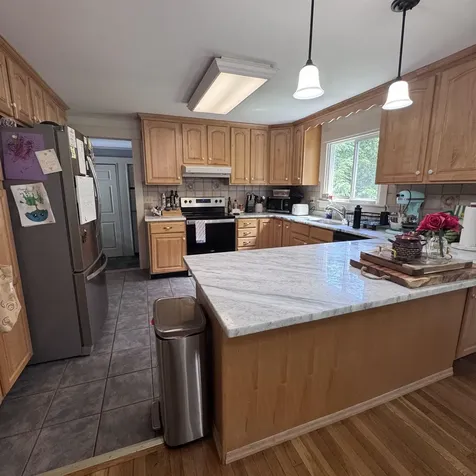 44 Stowell Road Bedford NH 03110