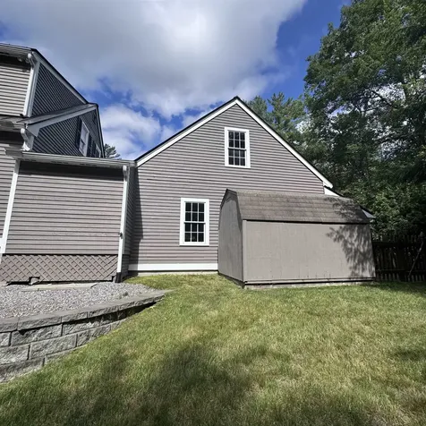 44 Stowell Road Bedford NH 03110