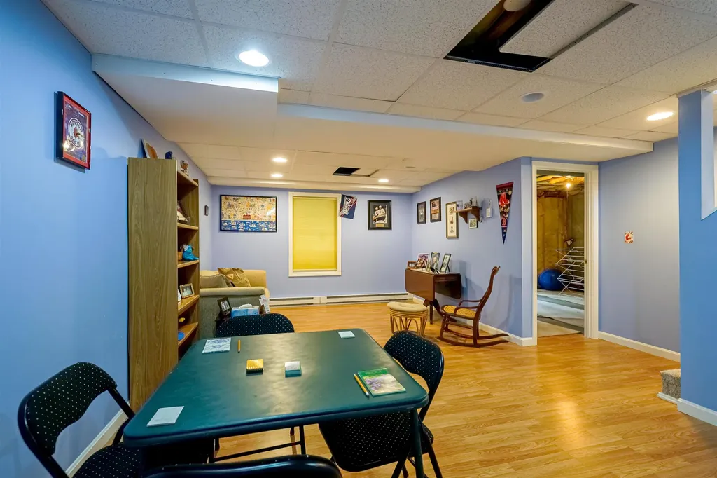 44 Penacook Terrace Merrimack NH 03054