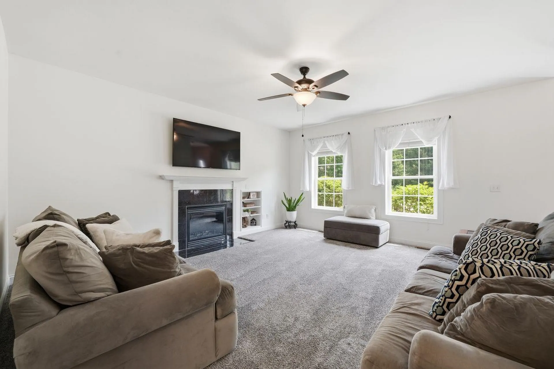 14 James Way Hudson NH 03051