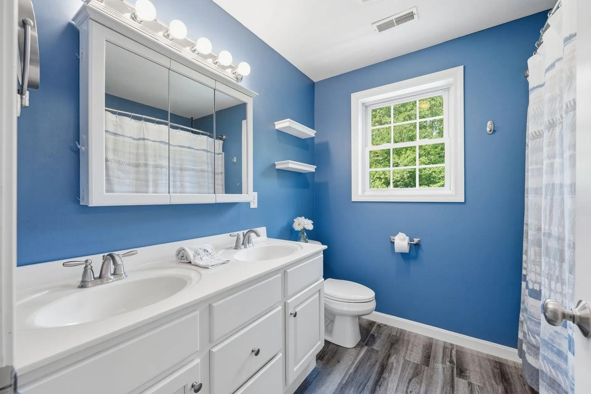 14 James Way Hudson NH 03051