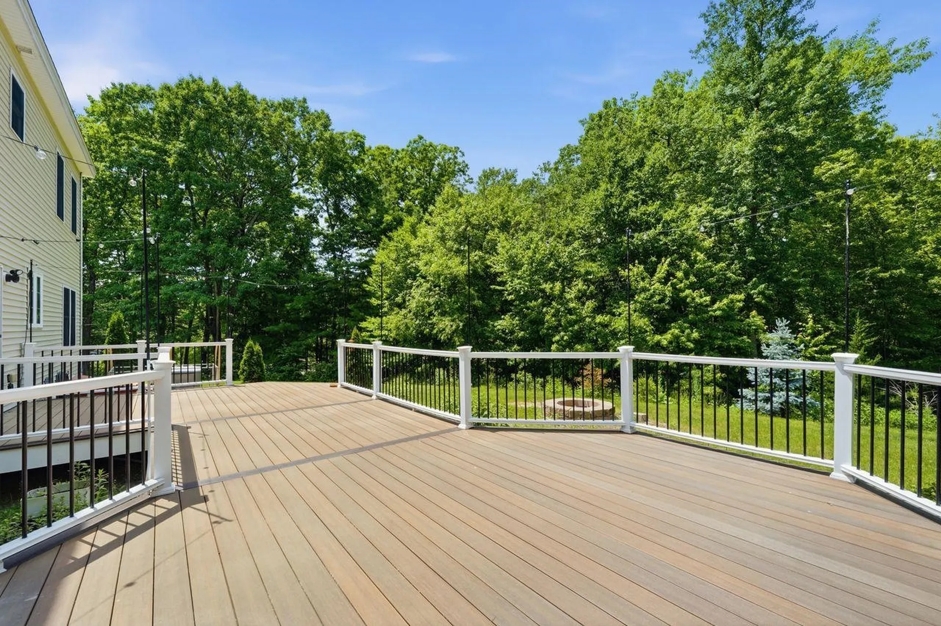 14 James Way Hudson NH 03051
