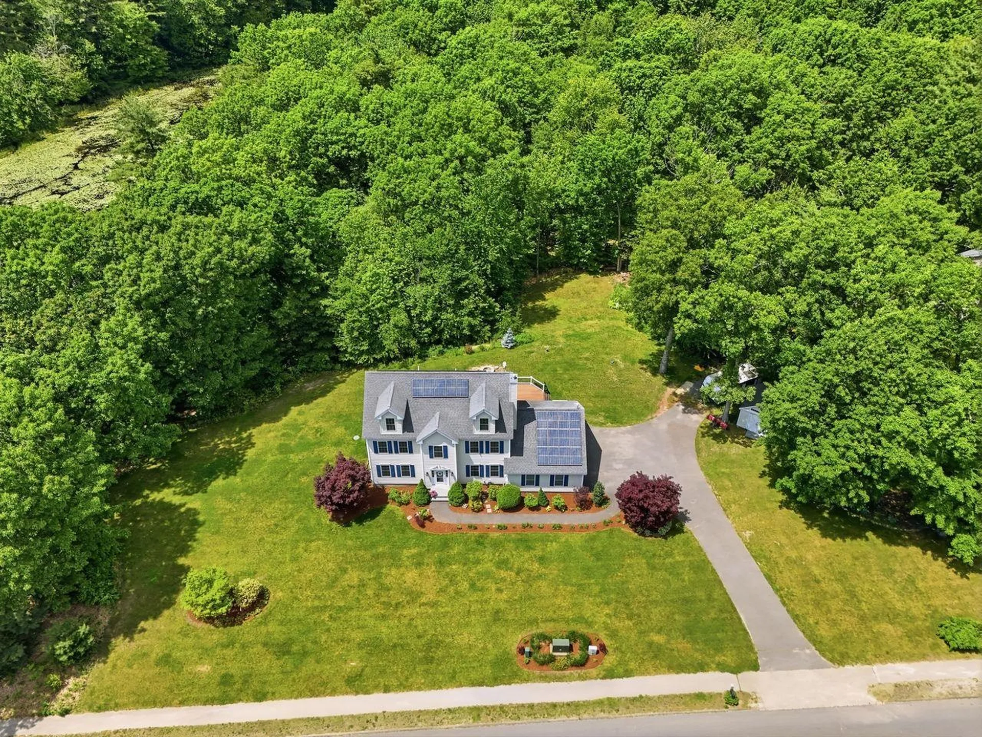 14 James Way Hudson NH 03051
