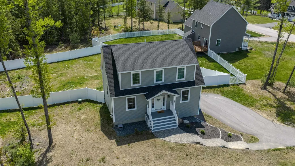 30 Ida Circle Rochester NH 03868