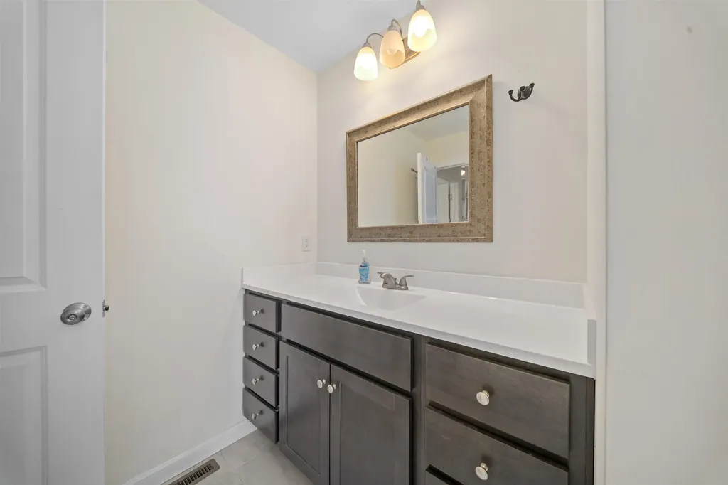 30 Ida Circle Rochester NH 03868