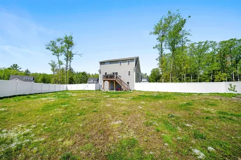 30 Ida Circle Rochester NH 03868