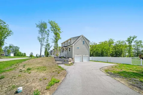 30 Ida Circle Rochester NH 03868