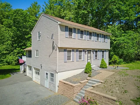 55 Kristin Drive Derry NH 03038