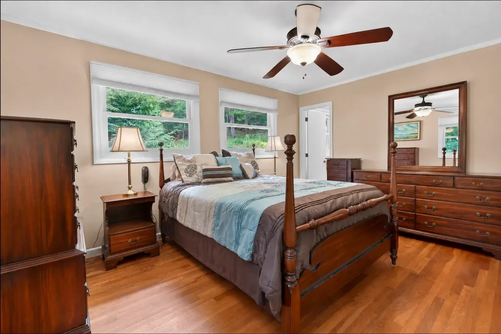 5 Tillinghast Road Sutton NH 03260