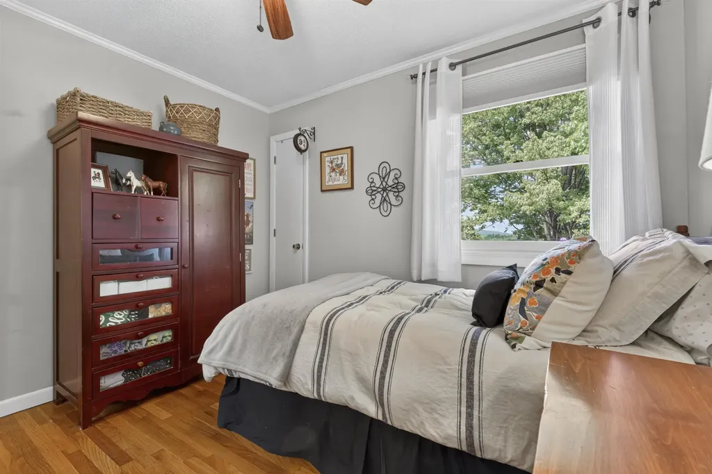 5 Tillinghast Road Sutton NH 03260