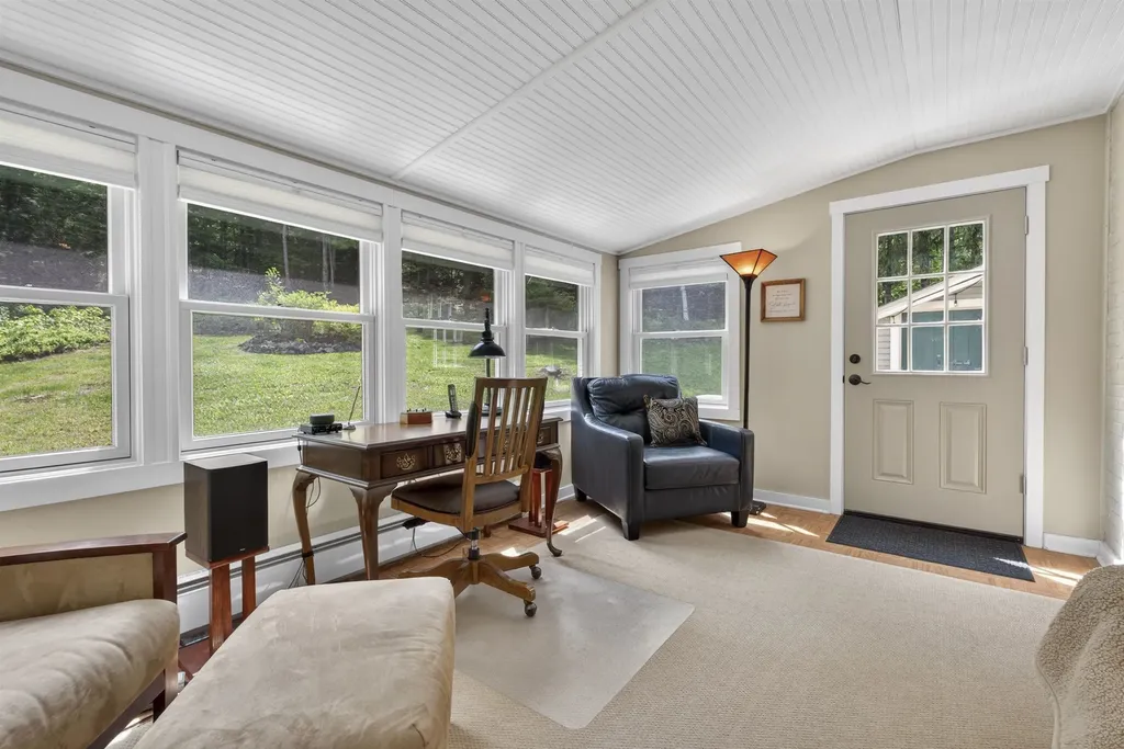 5 Tillinghast Road Sutton NH 03260