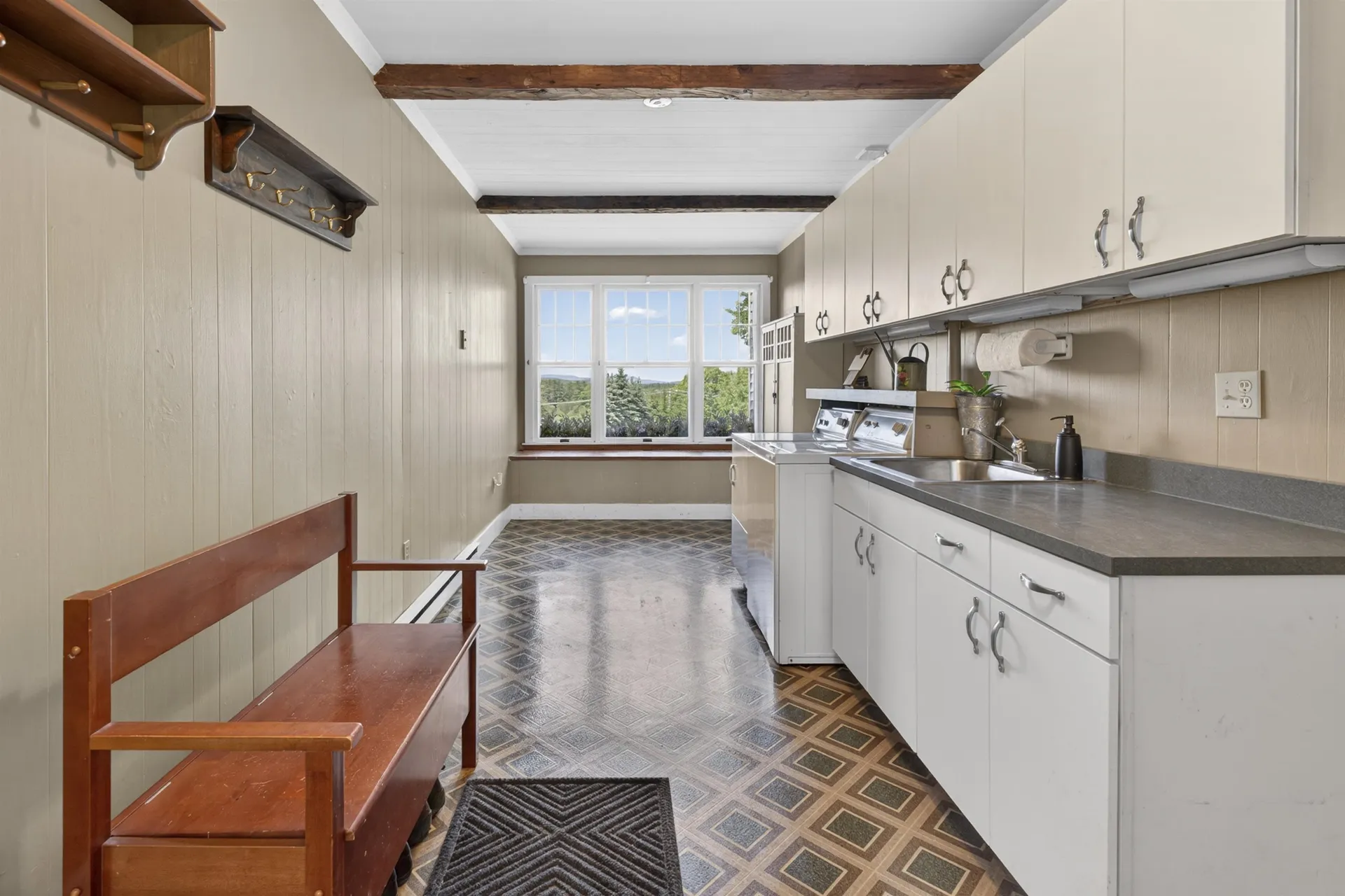 5 Tillinghast Road Sutton NH 03260
