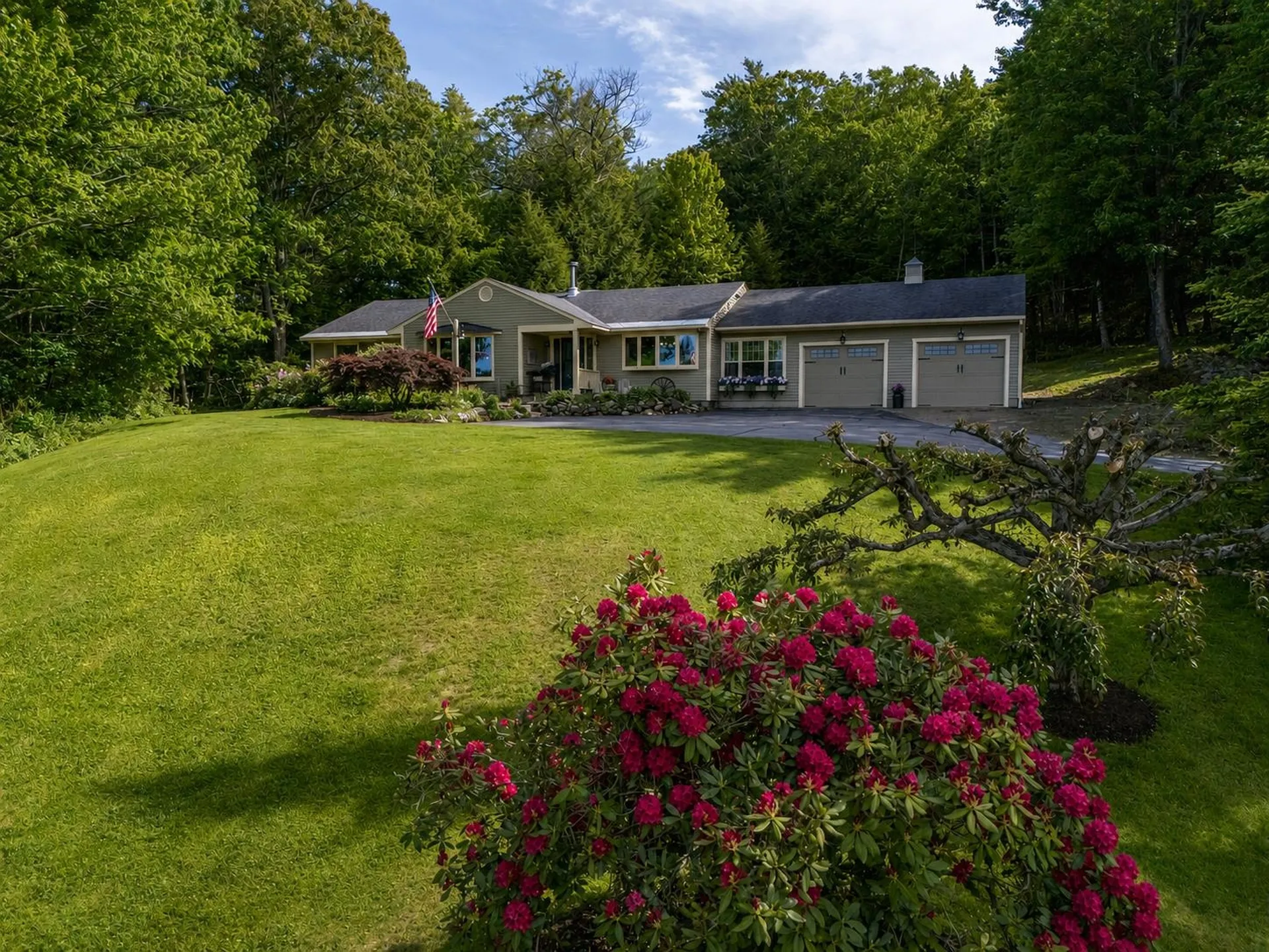 5 Tillinghast Road Sutton NH 03260