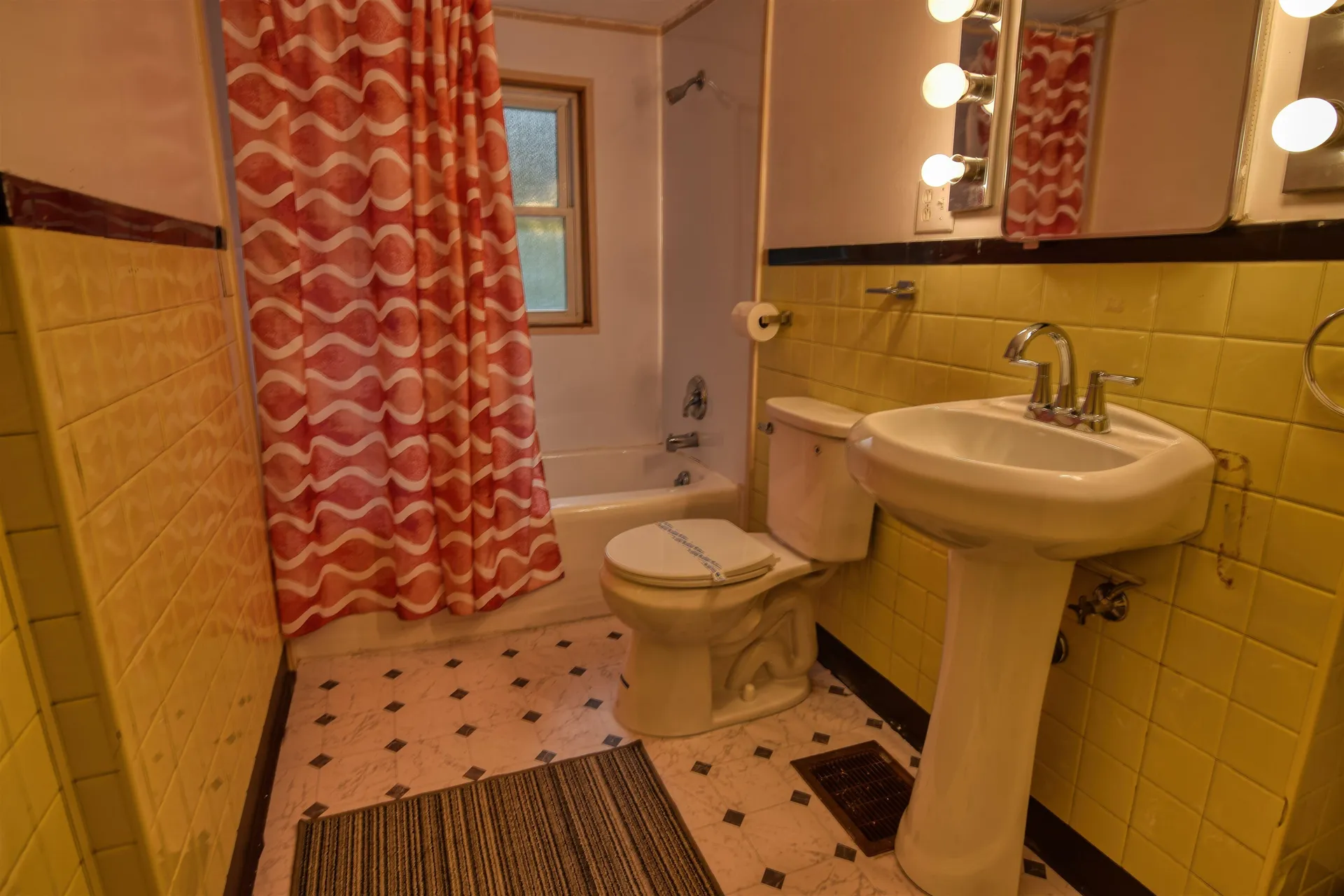 1294 Daniel Webster Highway Woodstock NH 03262