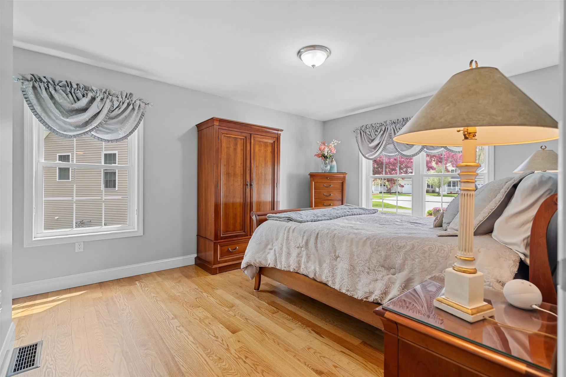 19 Candle Ridge Circle Litchfield NH 03052