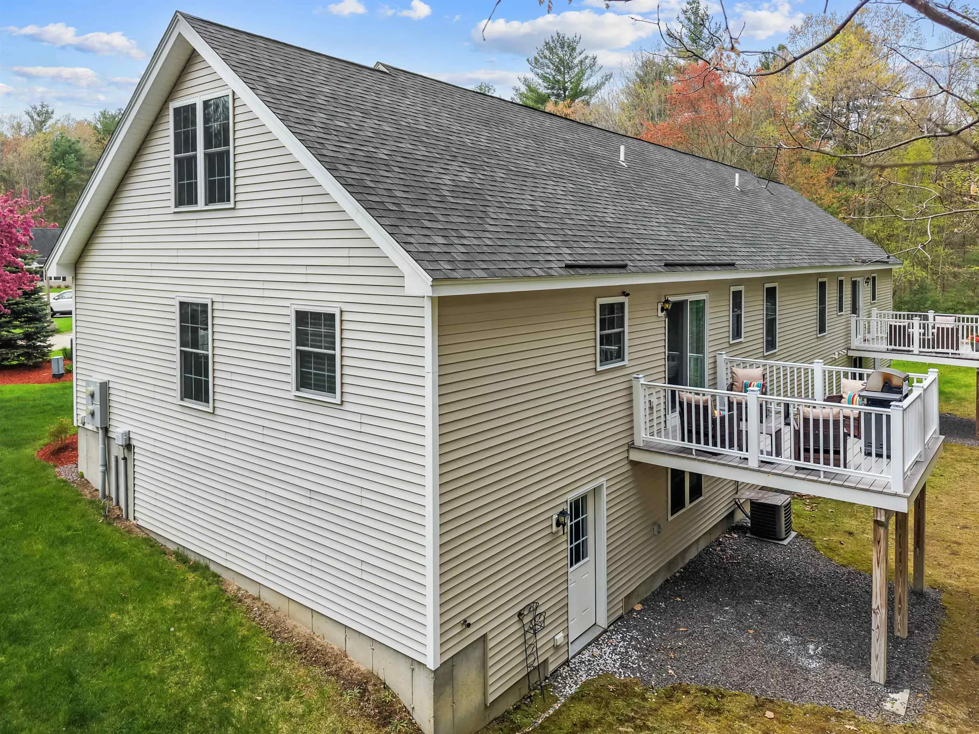 19 Candle Ridge Circle Litchfield NH 03052