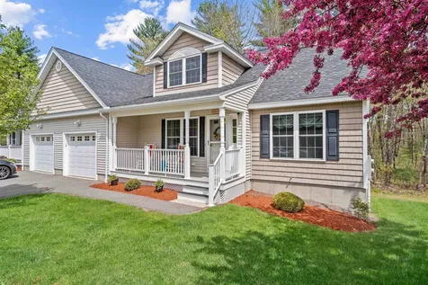 19 Candle Ridge Circle Litchfield NH 03052