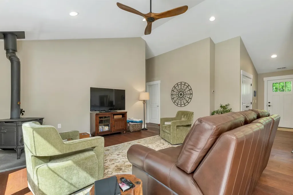 39 Gunstock Hill Road Gilford NH 03249