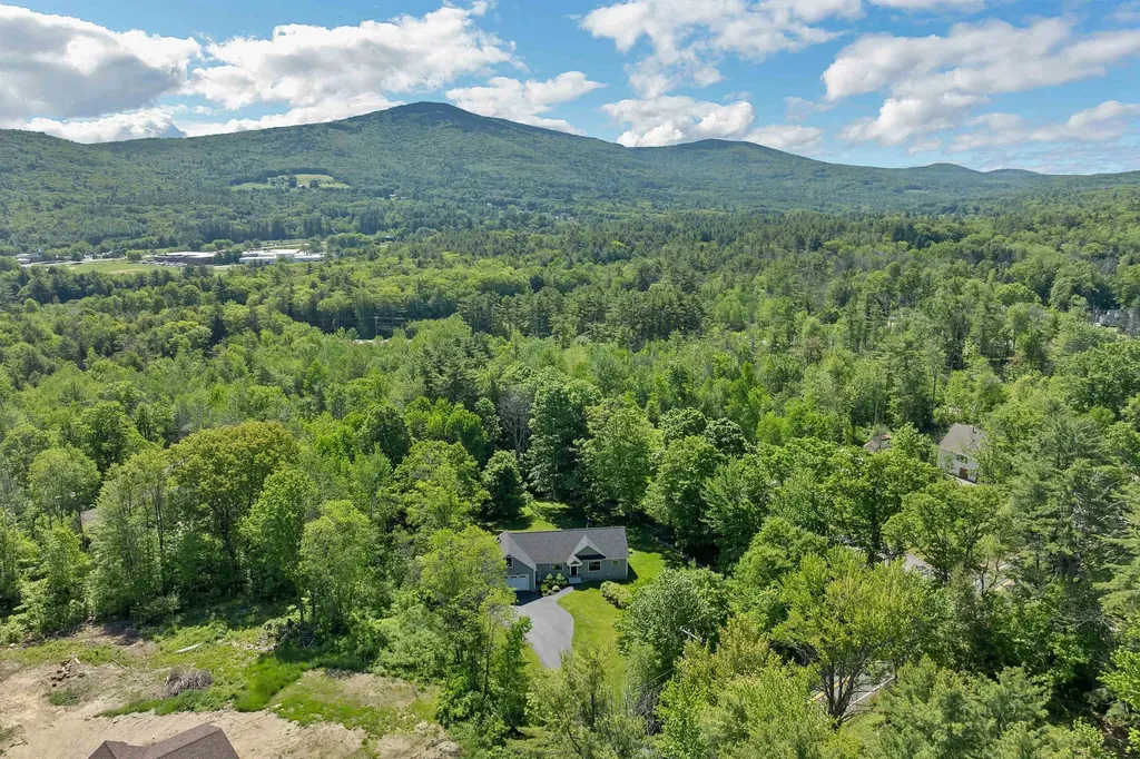 39 Gunstock Hill Road Gilford NH 03249